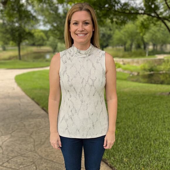 WHBM Top NWOT Women's Sz Large Mock Neck Sleeveless Sweater Abstract Snake Print - Picture 1 of 7